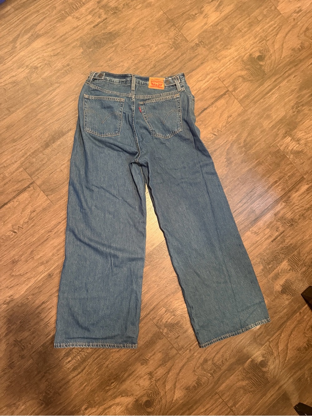 Levi's Men's Light Blue Relaxed Straight Jeans